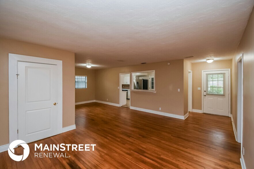 Building Photo - 2438 Kellow Cir