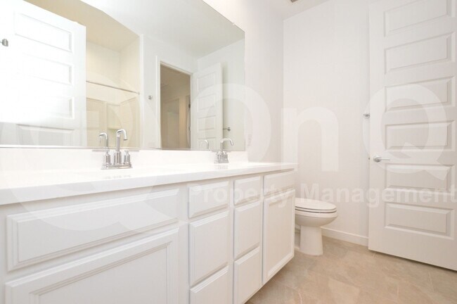 Building Photo - 12617 W Morten Ave