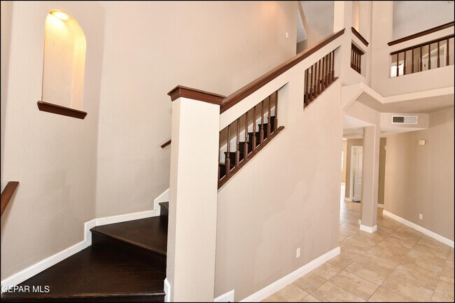 Building Photo - 7362 Luz De Dia Ct