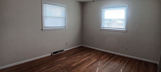 Building Photo - Christiansburg, 3 BR / 2 BA, Available Now