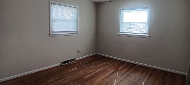 Building Photo - Christiansburg, 3 BR / 2.5 BA, Available Now
