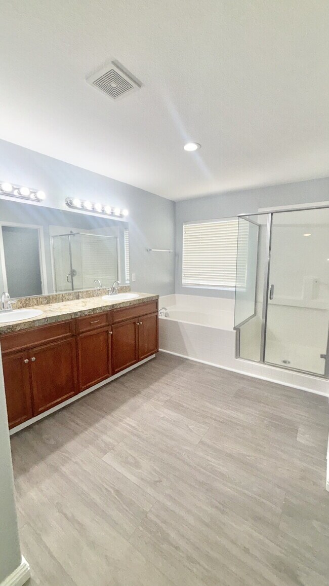 Building Photo - Coachella Home PMI Coachella Valley, DRE #01992806