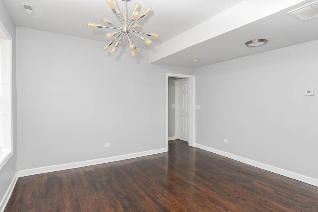 Building Photo - 3301 N Harding Ave