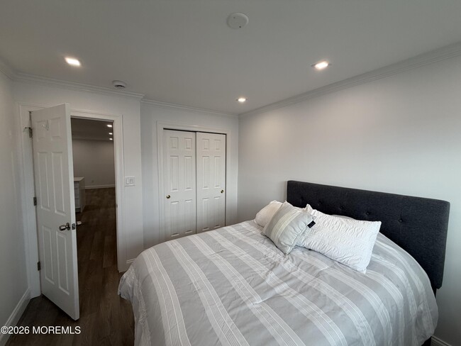 Building Photo - 135 Wharfside Dr