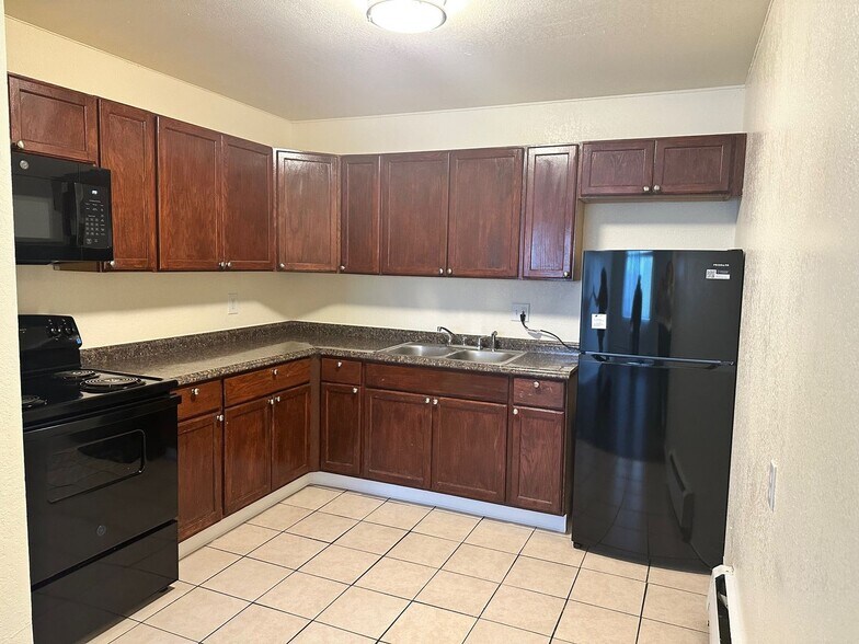 Interior Photo - Del Mar Garden