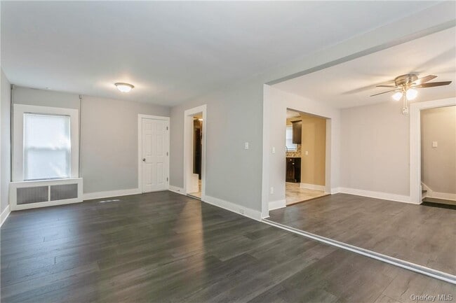 Building Photo - 156 Bellevue Pl