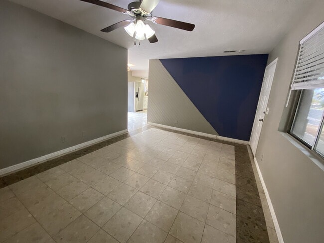 Building Photo - 4-Bedroom Retreat in Saint George – Cozy a...