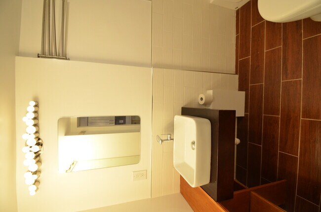 Building Photo - 40 St Botolph St