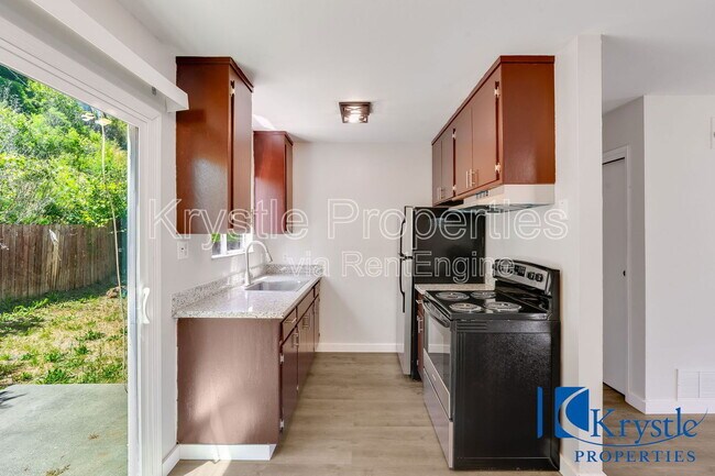 Building Photo - 151 Denton Ct