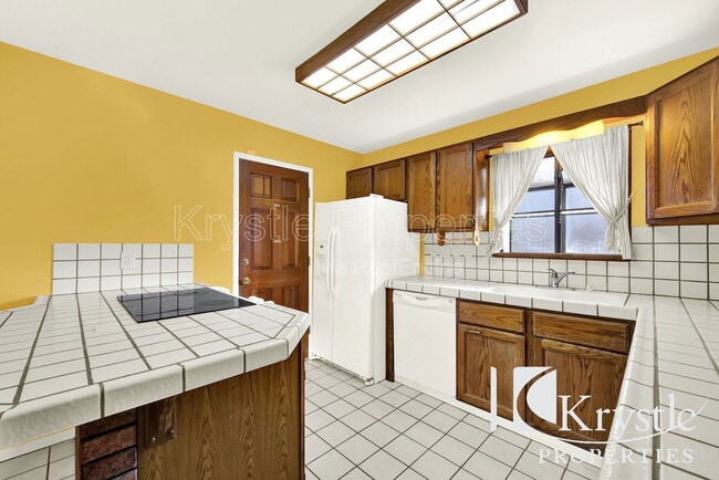 Building Photo - 306 Keats Dr