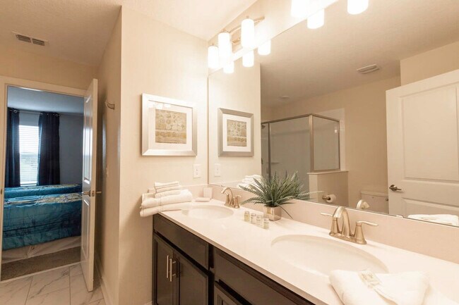 Building Photo - 8850 Cabot Cliffs Dr