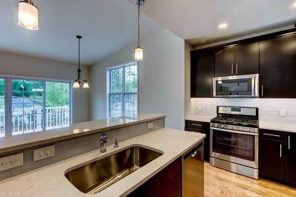 Building Photo - 1008 Bradish Ln