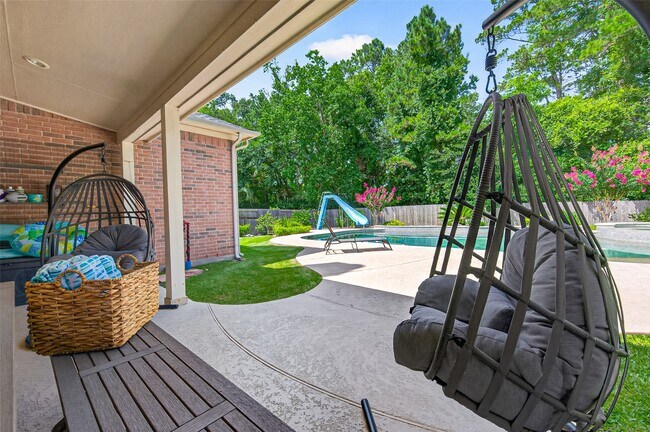 Building Photo - 27 E Shale Creek Cir