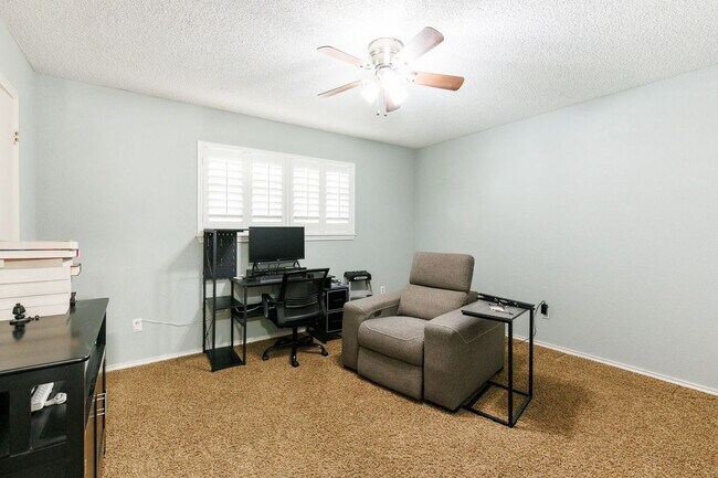 Building Photo - Discover Your Oasis: Spacious 3-Bed Lubboc...