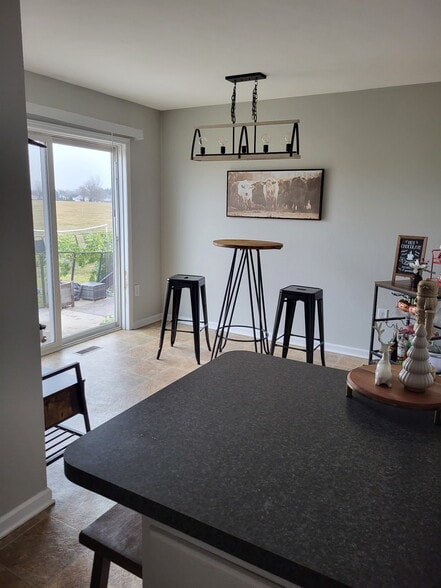 Building Photo - 610 Cricket Ln