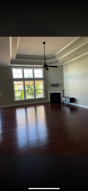 Living Room - 313 Thornhill St