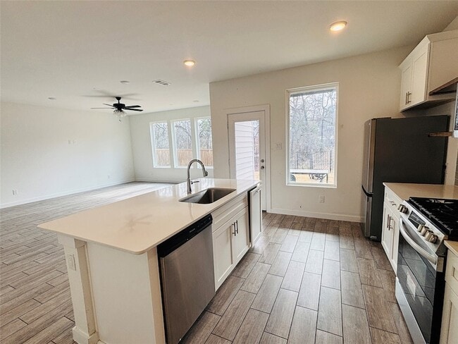 Building Photo - 4508 Hogan's Alley Dr