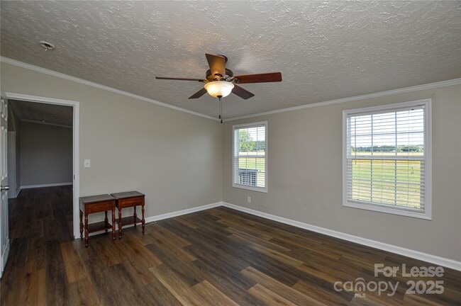 Building Photo - 711 W C J Thomas Rd