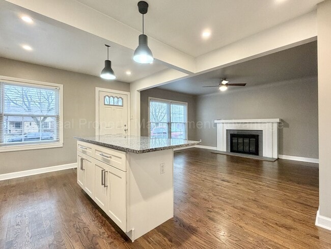 Building Photo - Updated Royal Oak Bungalow Minutes from Downtown