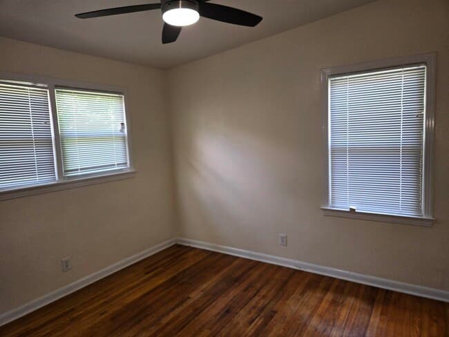 Building Photo - 1809 Tyndall Dr