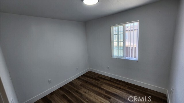 Building Photo - 988 El Camino Dr