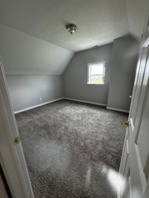 Building Photo - 4000 Glady Rd