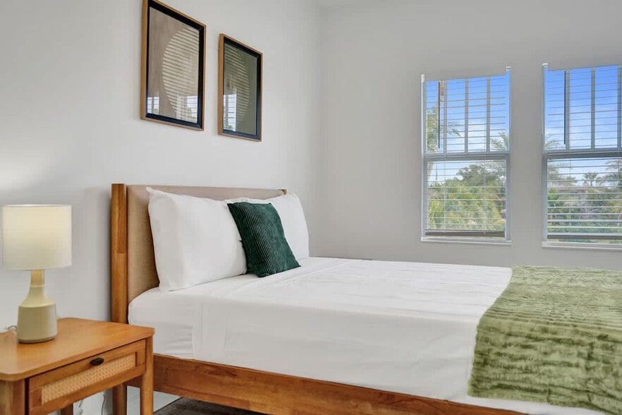 Building Photo - 901 N Federal Hwy