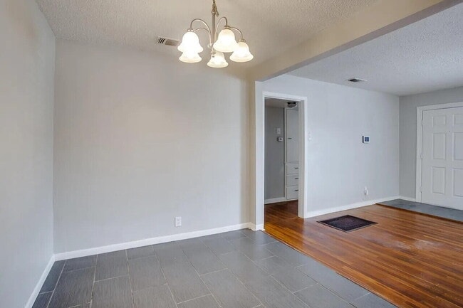 Building Photo - 2706 36th St