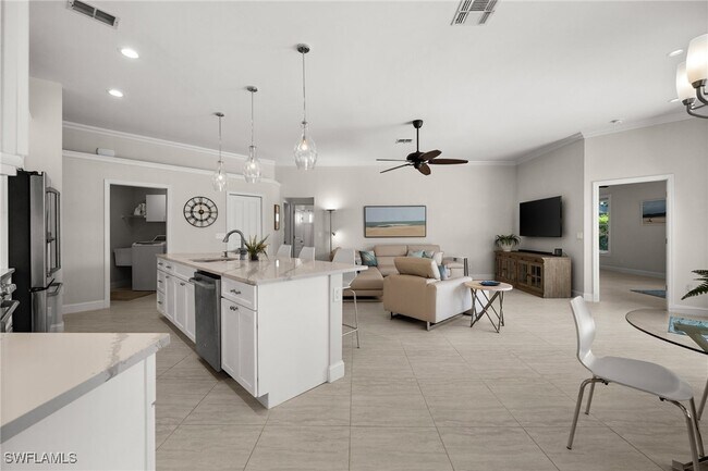 Building Photo - 24921 Bay Cedar Dr