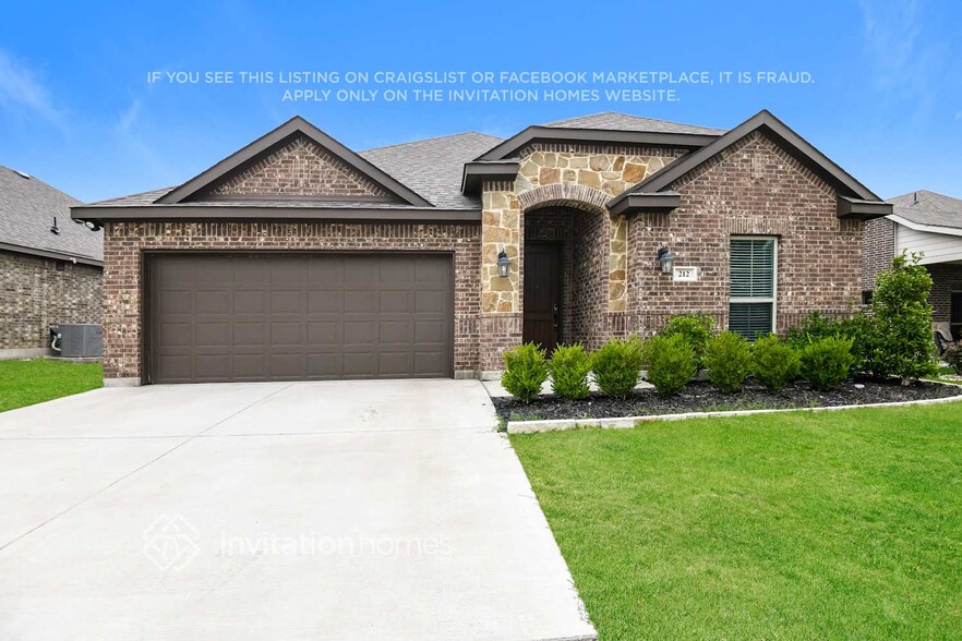 Primary Photo - 212 Buckskin Dr
