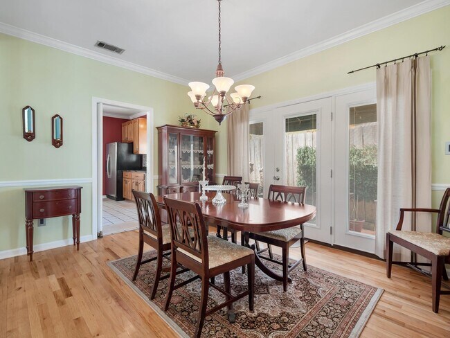 Building Photo - 4012 Dutchess Ct