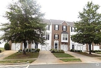 Building Photo - 940 Tiger Ln