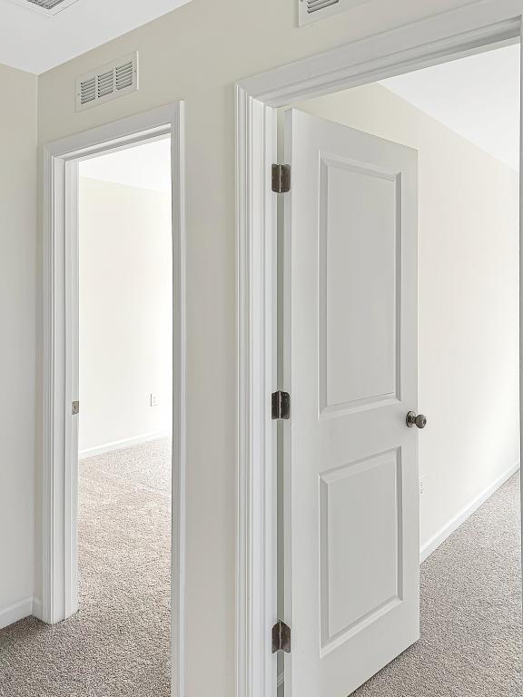 Building Photo - 911 Pilot St