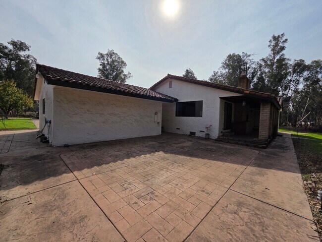 Building Photo - REDUCED!!!