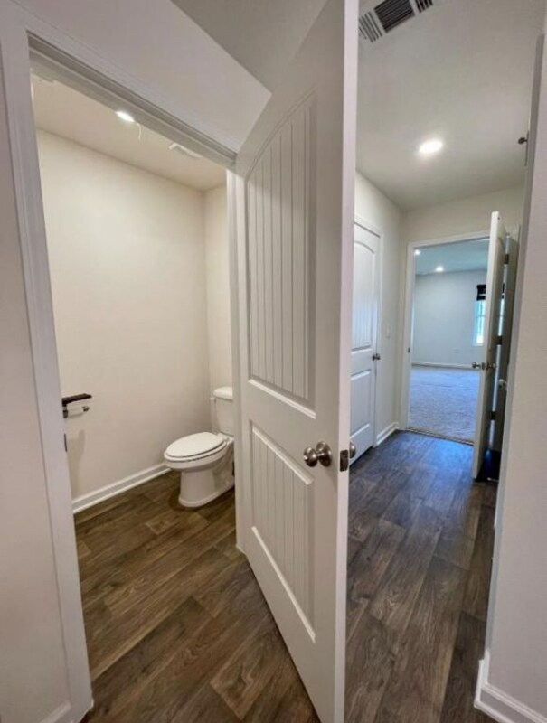 Building Photo - 910 Merganser Way