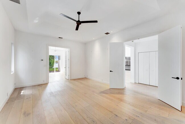 Building Photo - 1026 Seasage Dr