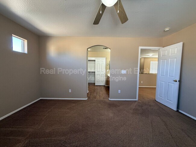 Building Photo - 8 N 226th Cir