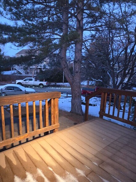 Building Photo - 10722 W Berry Ave