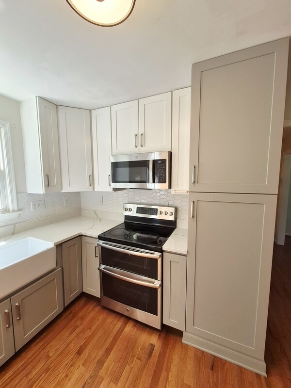 Building Photo - 9019 Double Tree Ln