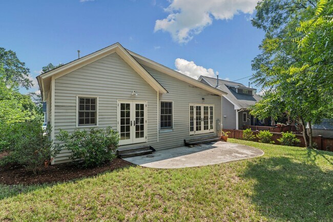 Building Photo - Beautiful One-Story Home Near the Golden Belt Historic District