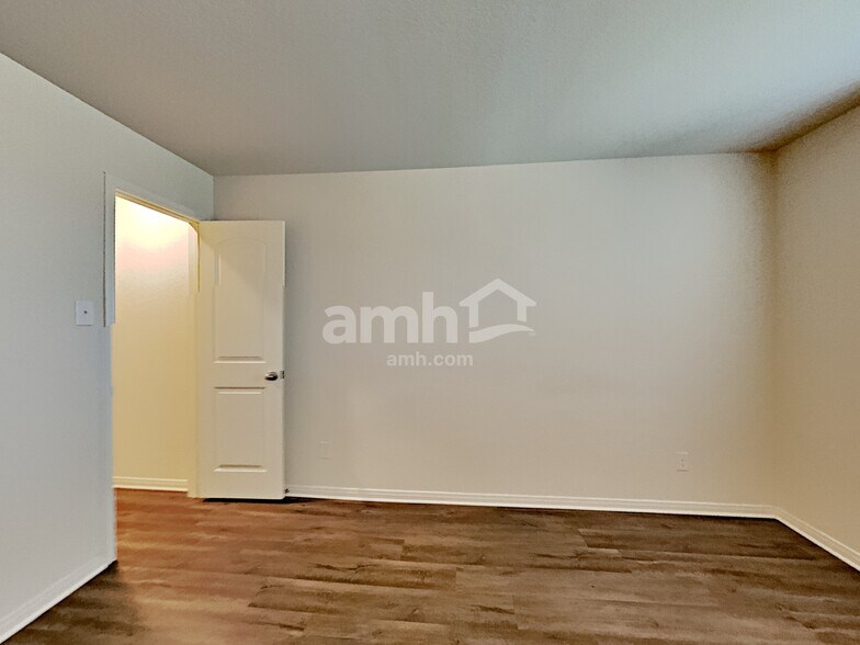 Building Photo - 12331 Carlson Valley