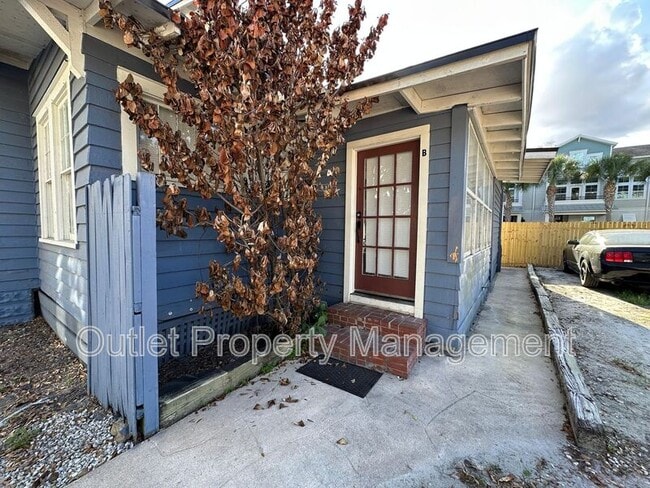 Building Photo - 129 E Concord St