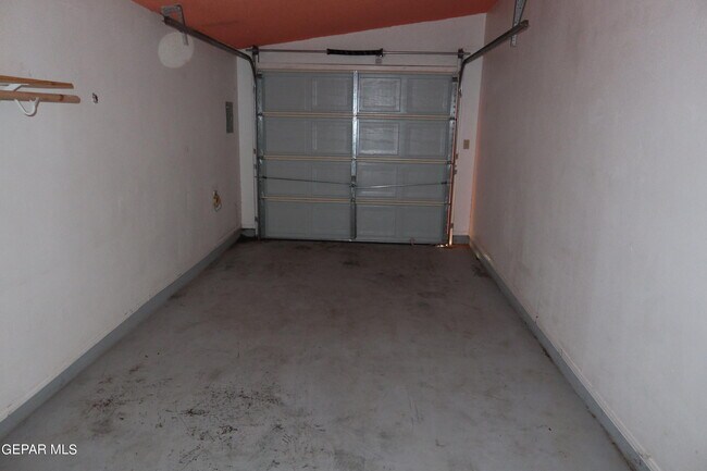 Building Photo - 10736 Obsidian St