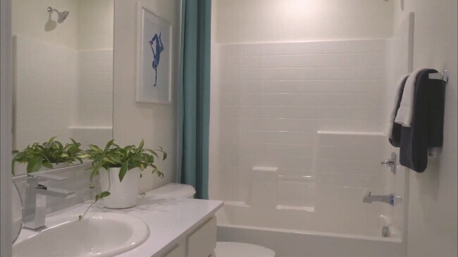 Building Photo - $4,400 - 4 Bed / 3.5 Bath Luxury Townhome in Suwerte Community in Otay Ranch
