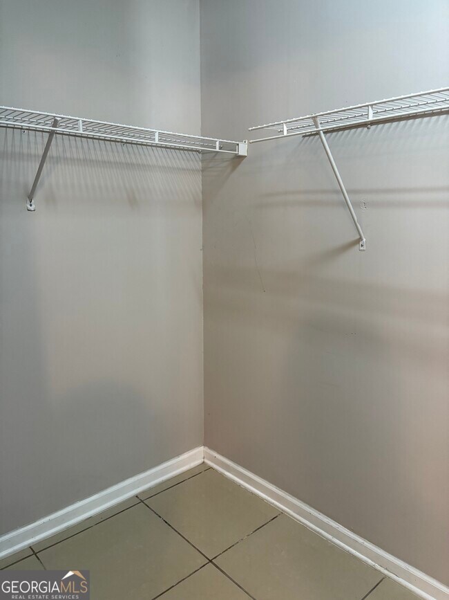 Building Photo - 403 St Dunstans Ct