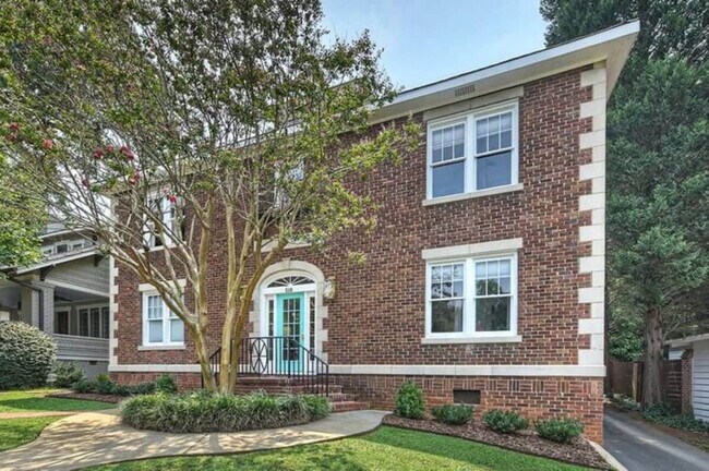 Building Photo - 518 Lamar Ave