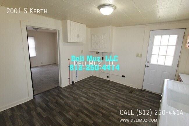 Building Photo - 2001 S Kerth-