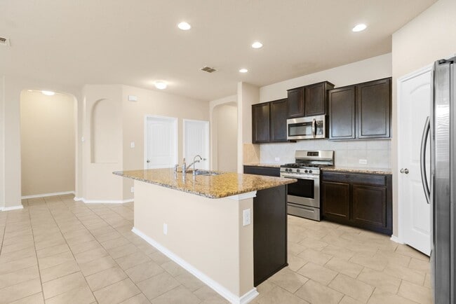 Building Photo - 515 Sage Thrasher