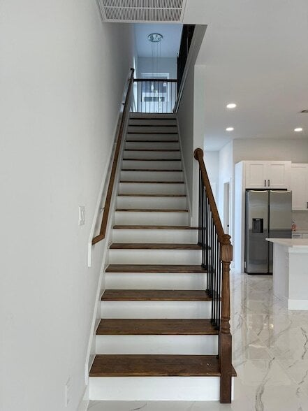 Building Photo - 8123 St Louis St