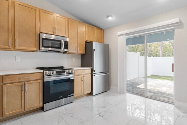 Building Photo - 12 Lloret Pl